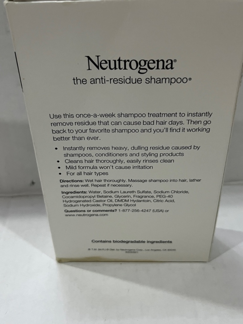 Neutrogena Anti-Residue Shampoo - Picture 3 of 5